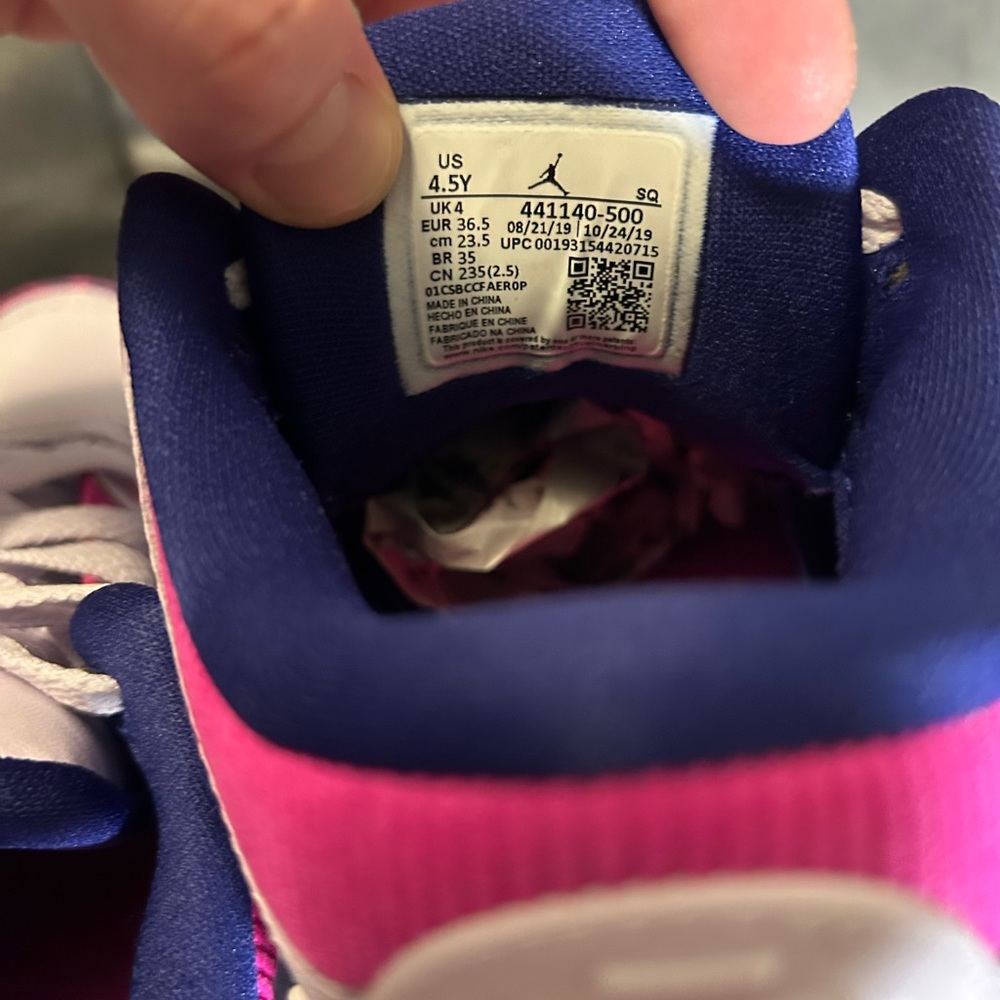 Air Jordan 3 Retro “Barley Grape” 🍇 (LIKE NEW / NEVER WORN) (Sz 4 Y / 6.5 Y) - Picture 9 of 10